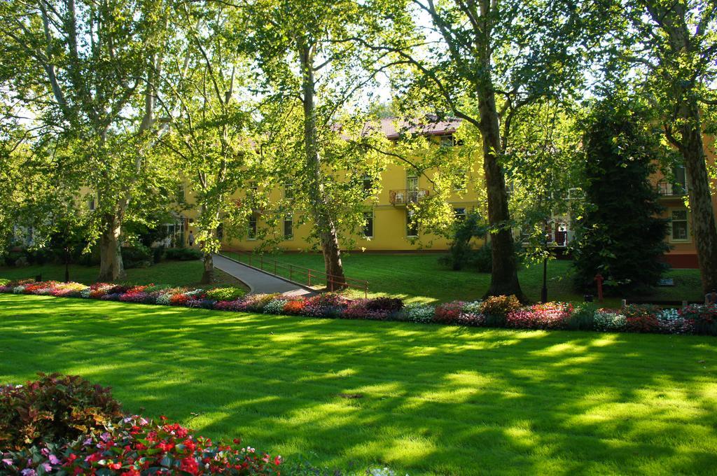 Valloris Apartments Хевиз Экстерьер фото